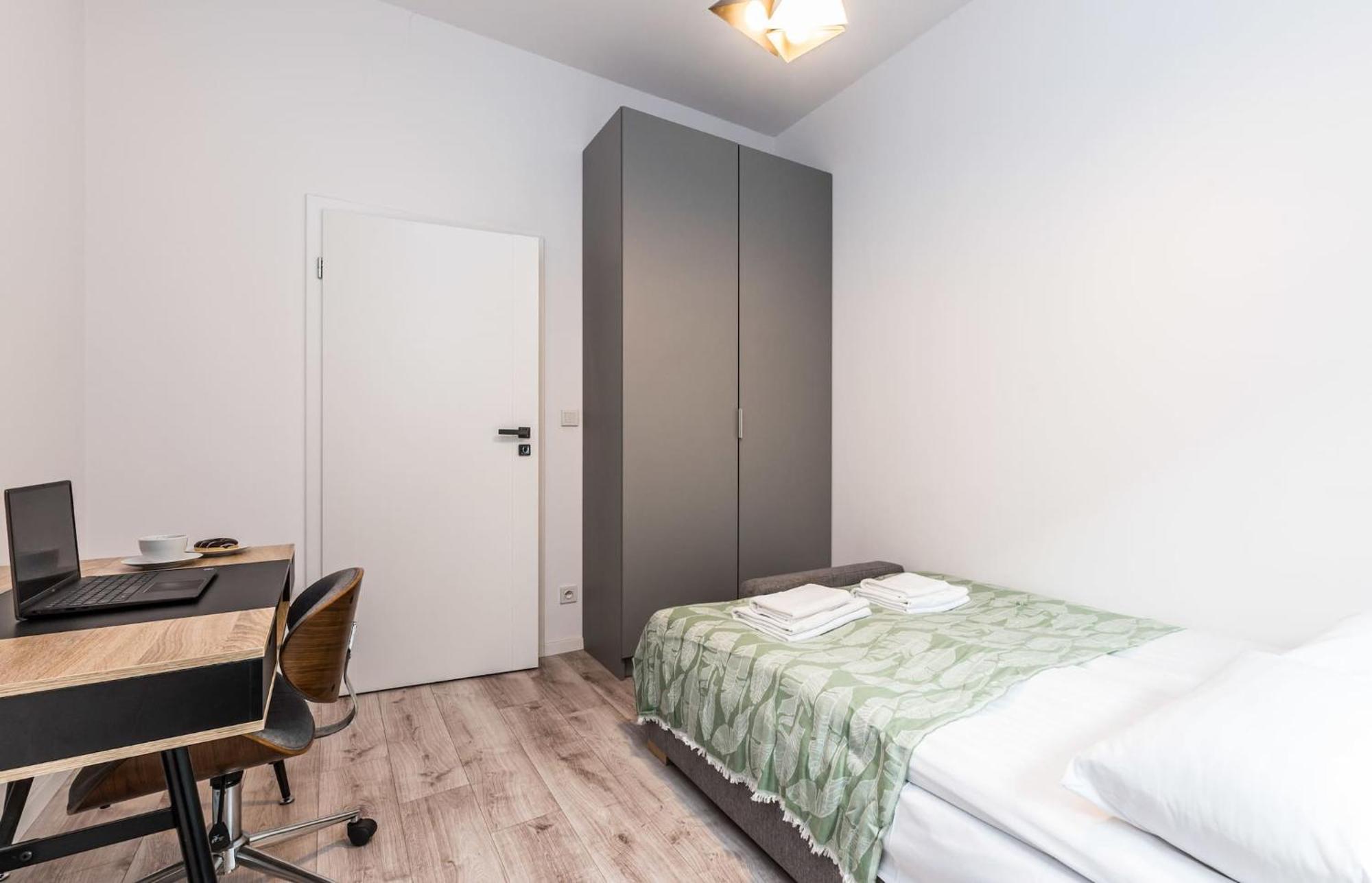 Rent Like Home - Walonska 15 Вроцлав Екстериор снимка