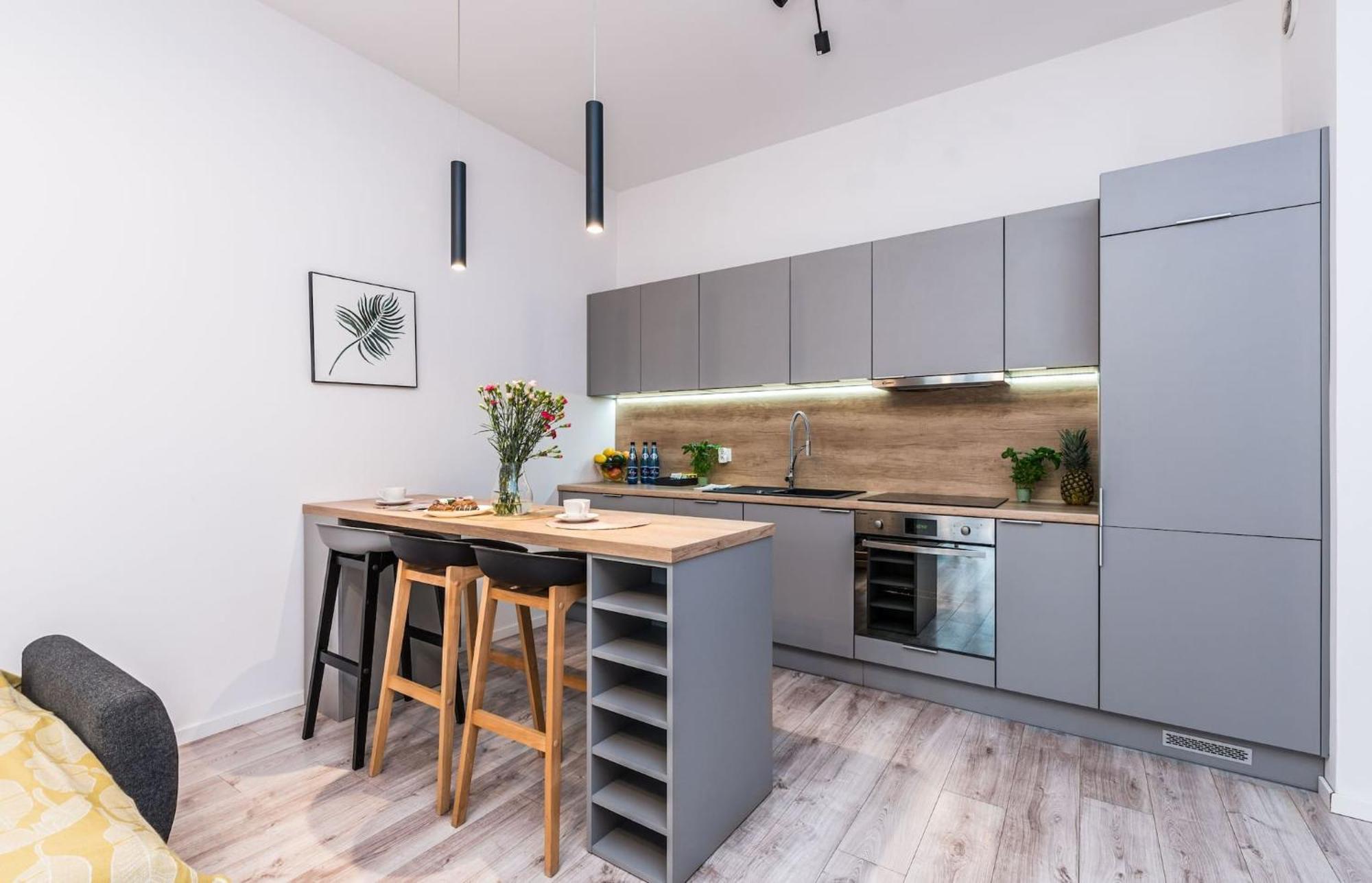 Rent Like Home - Walonska 15 Вроцлав Екстериор снимка